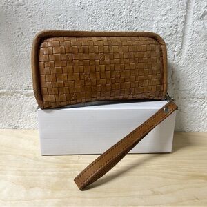 Vintage Platania Basket Weave Zip Around Brown Soft Leather Wallet Wristlet EUC
